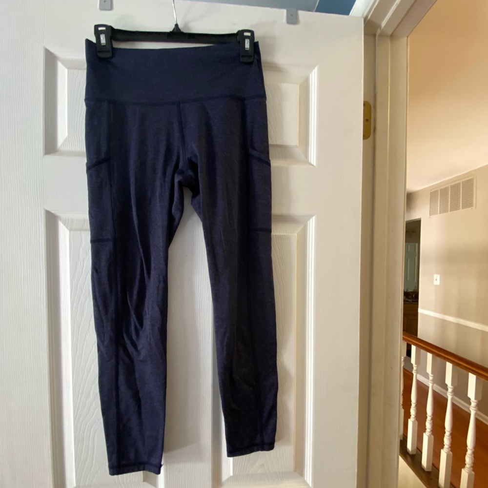 Aerie leggings with pockets